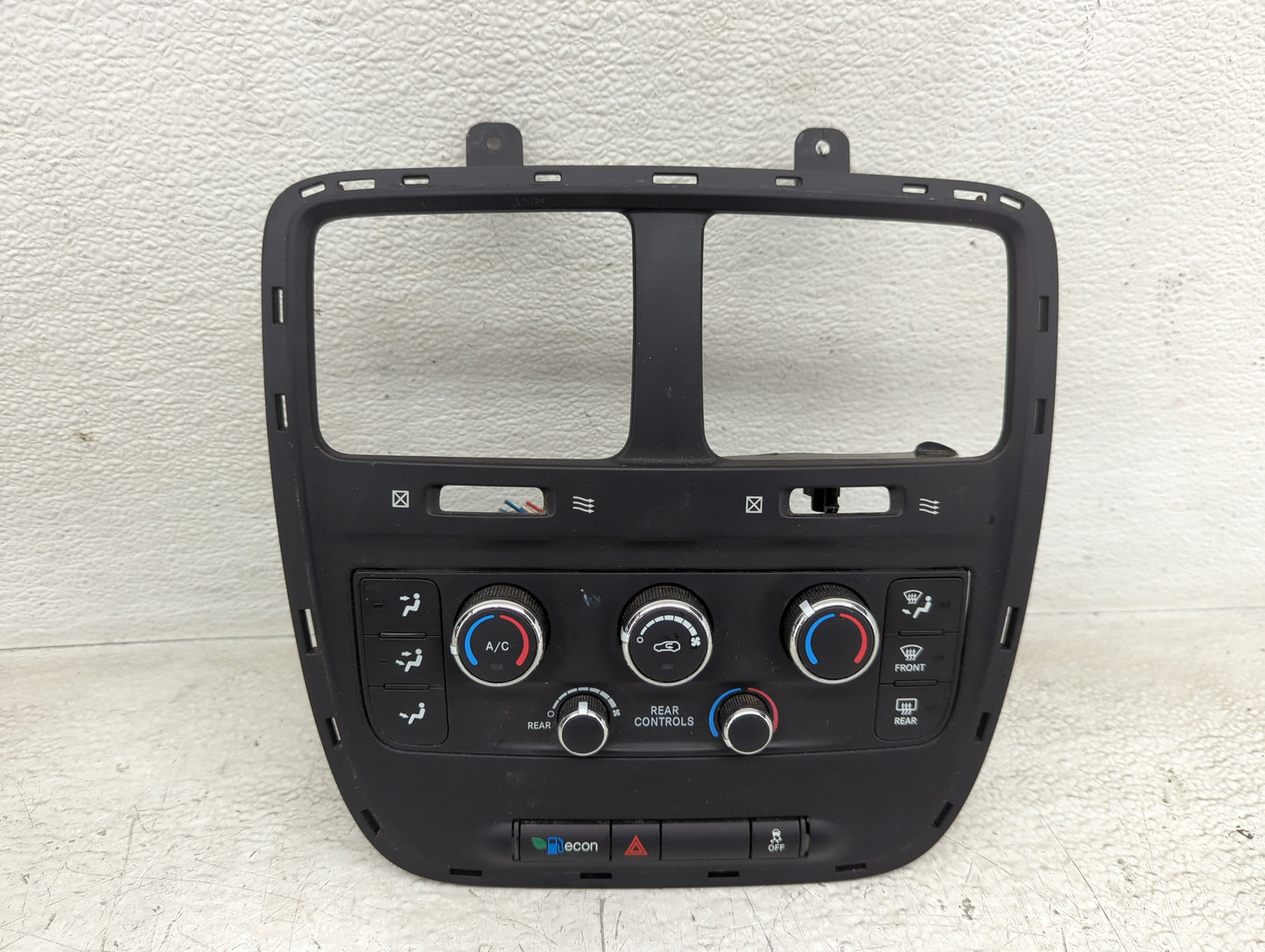 2019 Dodge Caravan Climate Control Module Temperature AC/Heater Replacement P/N:P55111240AK Fits OEM Used Auto Parts - Oemus