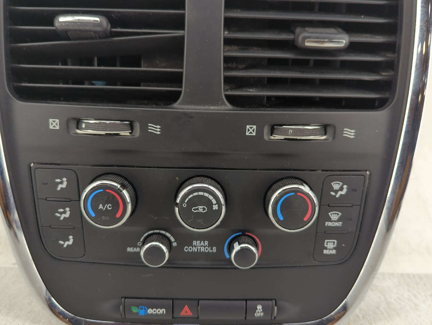 2019 Dodge Caravan Climate Control Module Temperature AC/Heater Replacement P/N:P55111240AK Fits OEM Used Auto Parts - Oemus