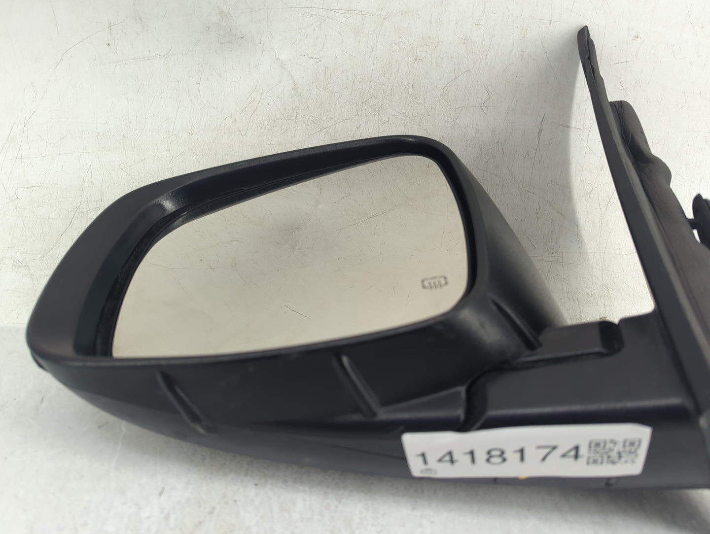 2019 Dodge Caravan Driver Side View Mirror - Left Door Mirror OEM Used - Oemusedautoparts1.com