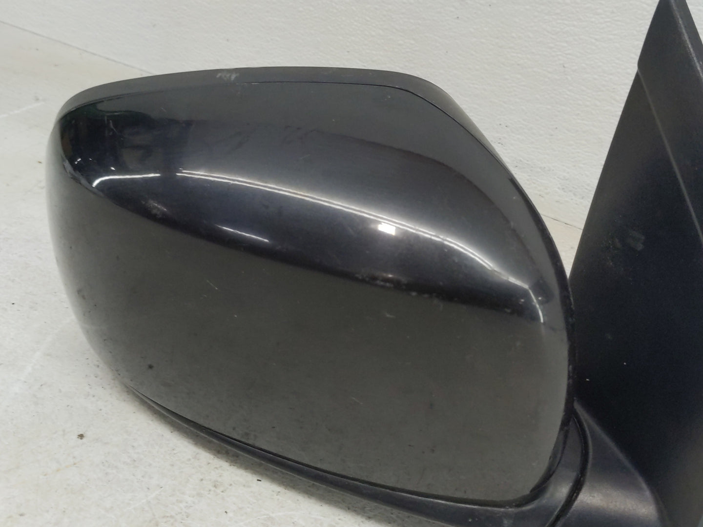2019 Dodge Caravan Passenger Side View Mirror - Right Door Mirror OEM Used - Oemusedautoparts1.com