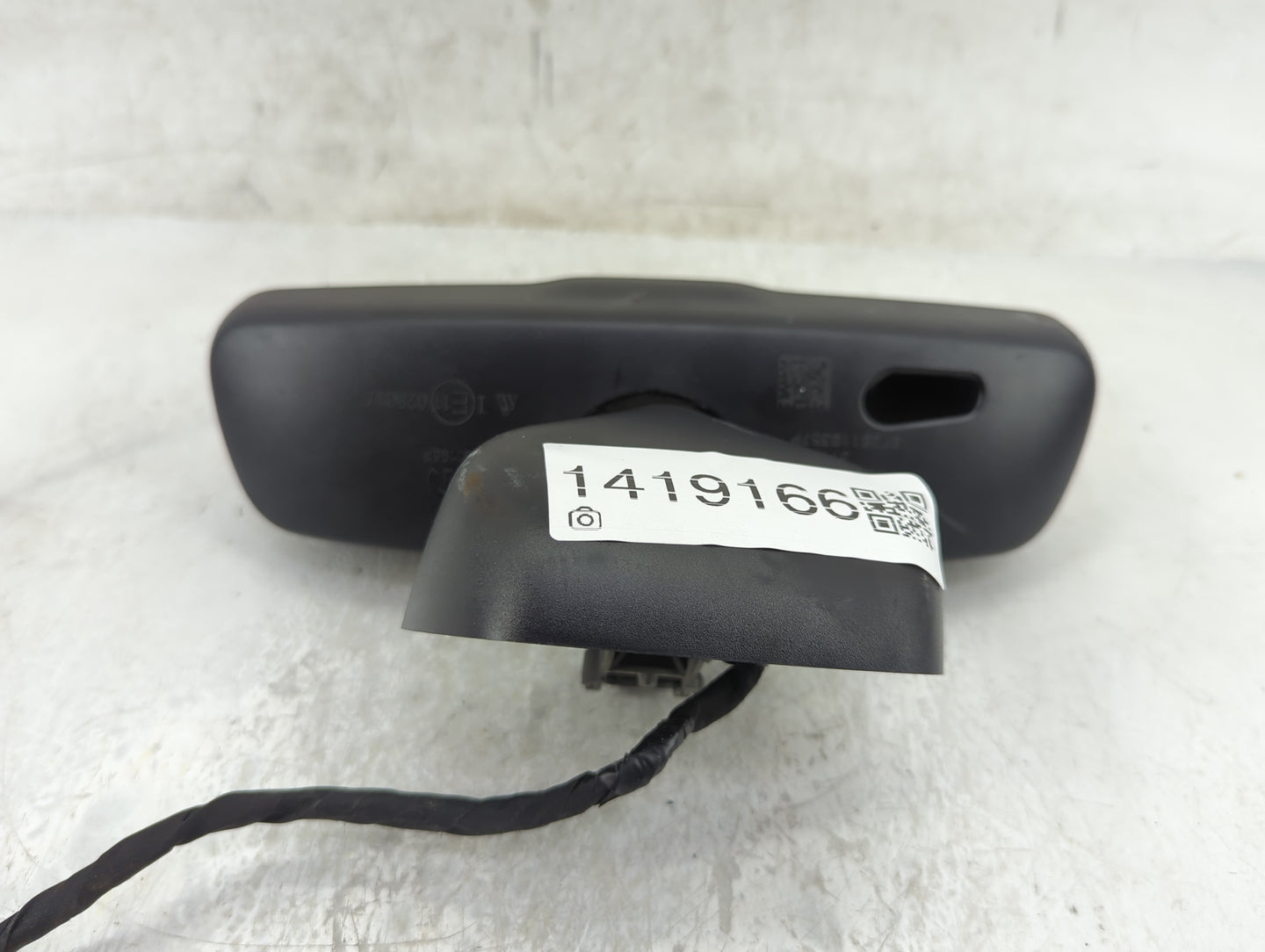 2019 Dodge Caravan Interior Rear View Mirror Replacement OEM P/N:A048070 Fits OEM Used Auto Parts - Oemusedautoparts1.com