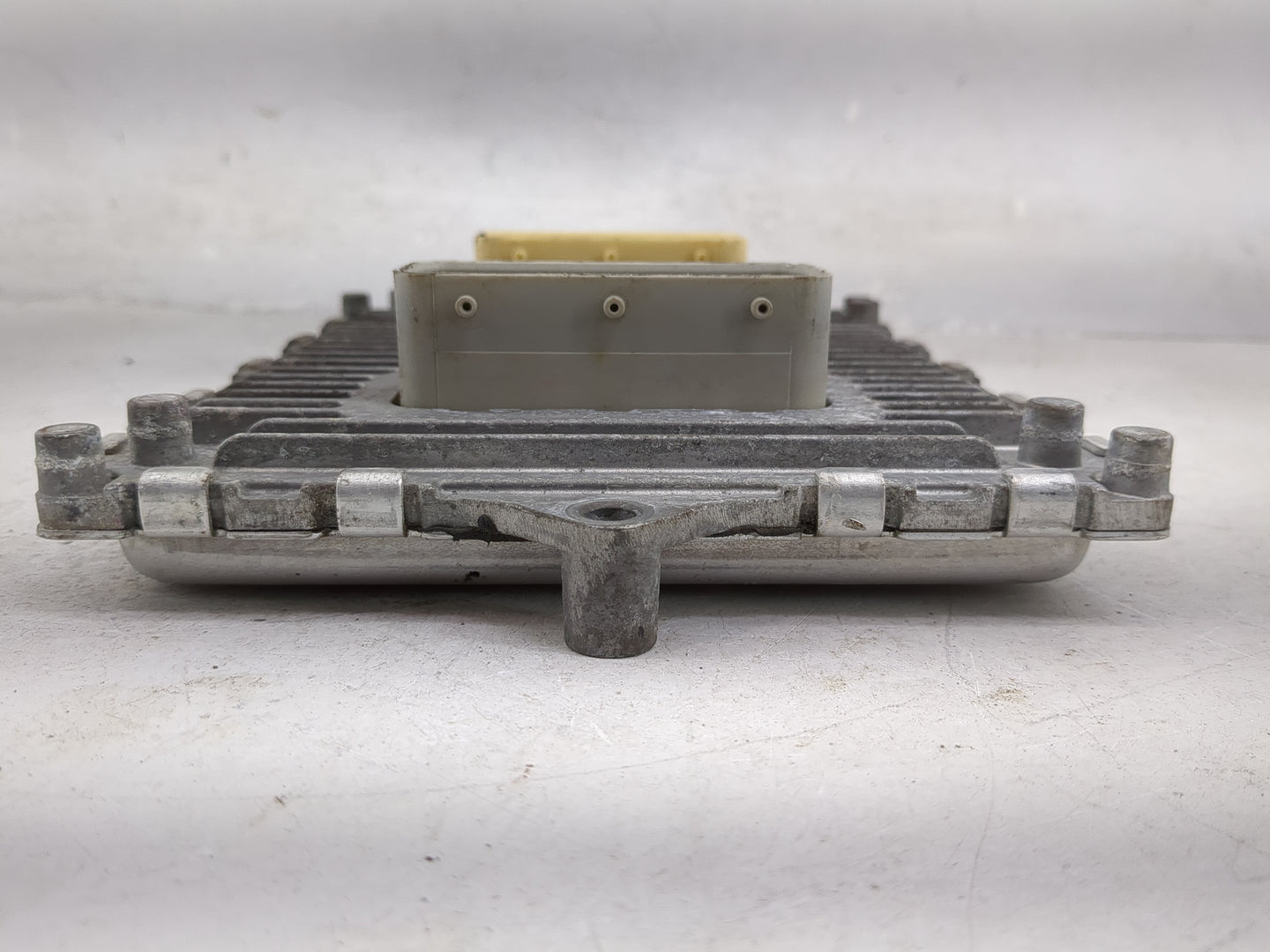2019 Dodge Caravan PCM Engine Control Computer ECU ECM PCU OEM P/N:68243295AB Fits Fits 2016 2017 2018 2020 OEM Used Auto Pa