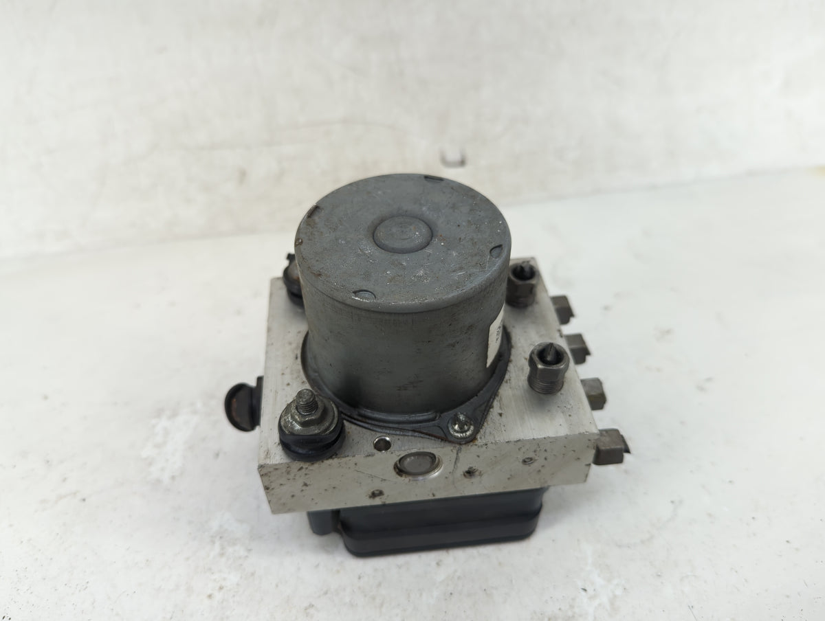 2019 Dodge Caravan Anti-Lock Brake ABS Pump Module Actuator OEM P/N:P68443867AA Fits Fits 2015 2016 2017 2018 2020 OEM Used 