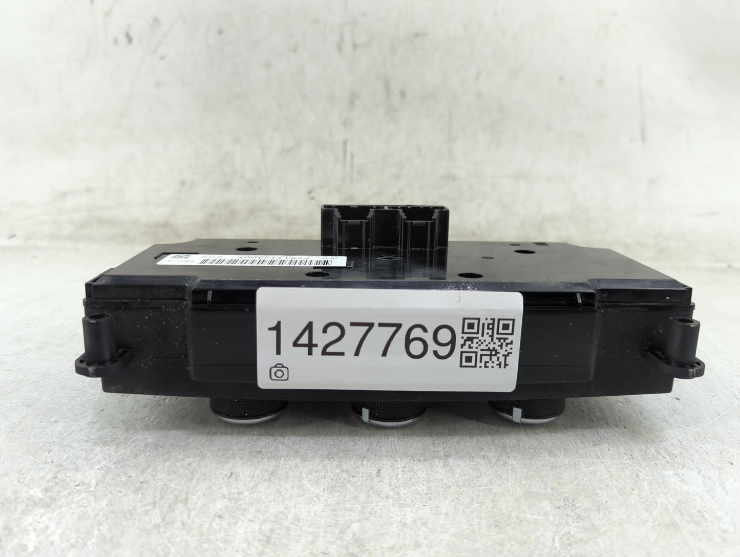 2019 Dodge Caravan Climate Control Module Temperature AC/Heater Replacement P/N:P55111240AI P55111240AK Fits OEM Used Auto P