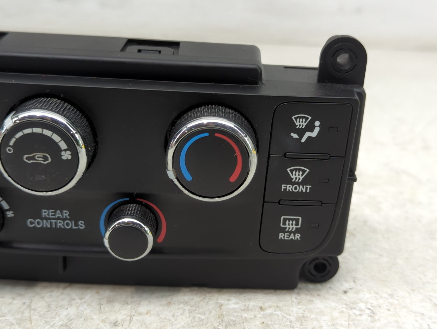 2019 Dodge Caravan Climate Control Module Temperature AC/Heater Replacement P/N:P55111240AK Fits OEM Used Auto Parts - Oemus