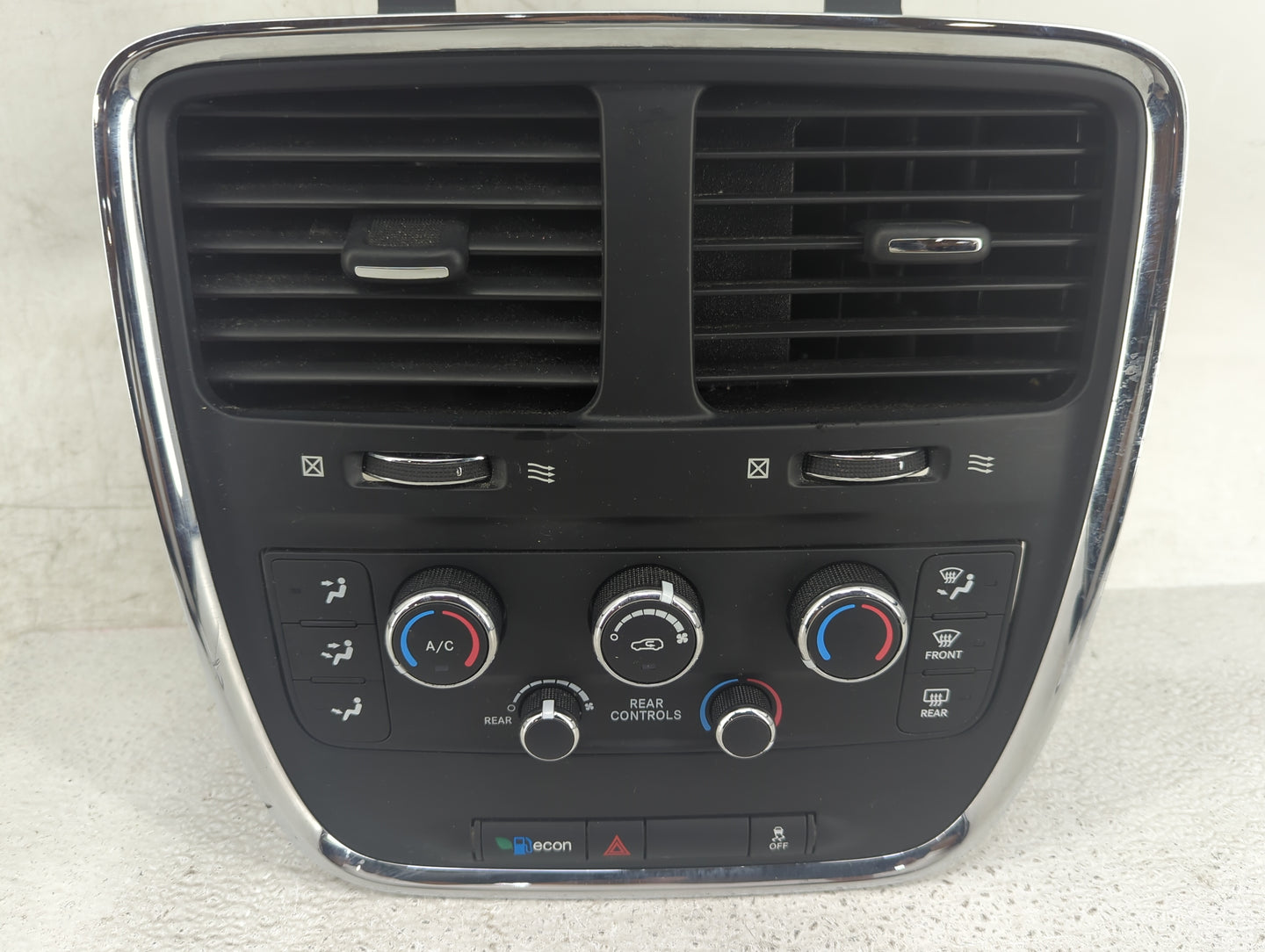 2019 Dodge Caravan Climate Control Module Temperature AC/Heater Replacement P/N:P55111240AK Fits OEM Used Auto Parts - Oemus
