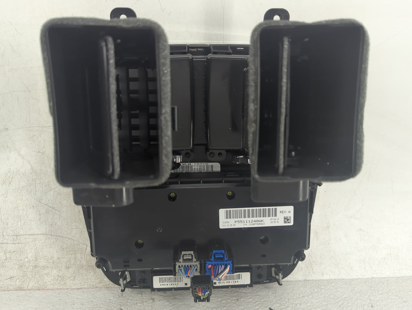2019 Dodge Caravan Climate Control Module Temperature AC/Heater Replacement P/N:P55111240AK Fits OEM Used Auto Parts - Oemus