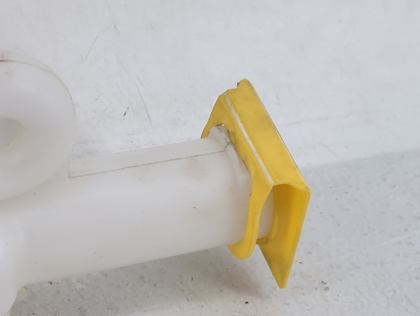 Dodge Caravan Radiator Coolant Overflow Expansion Tank Bottle - Oemusedautoparts1.com