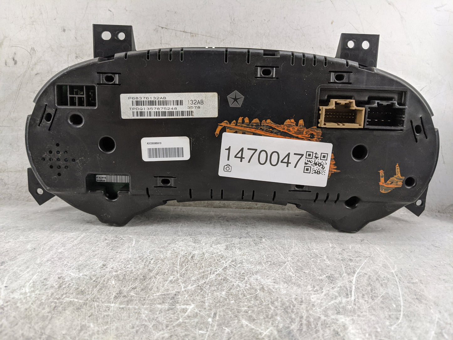 2019 Dodge Caravan Instrument Cluster Speedometer Gauges P/N:P68376132AB A2C30085913 Miles:87K Fits Fits 2020 OEM Used Auto 