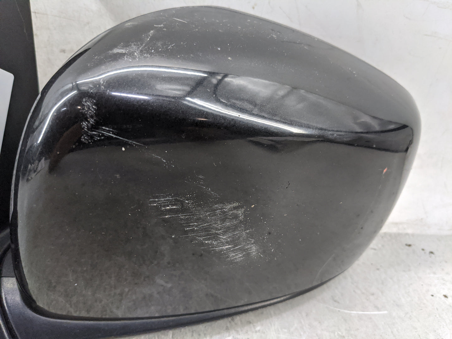 2019 Dodge Caravan Driver Side View Mirror - Left Door Mirror OEM Used - Oemusedautoparts1.com
