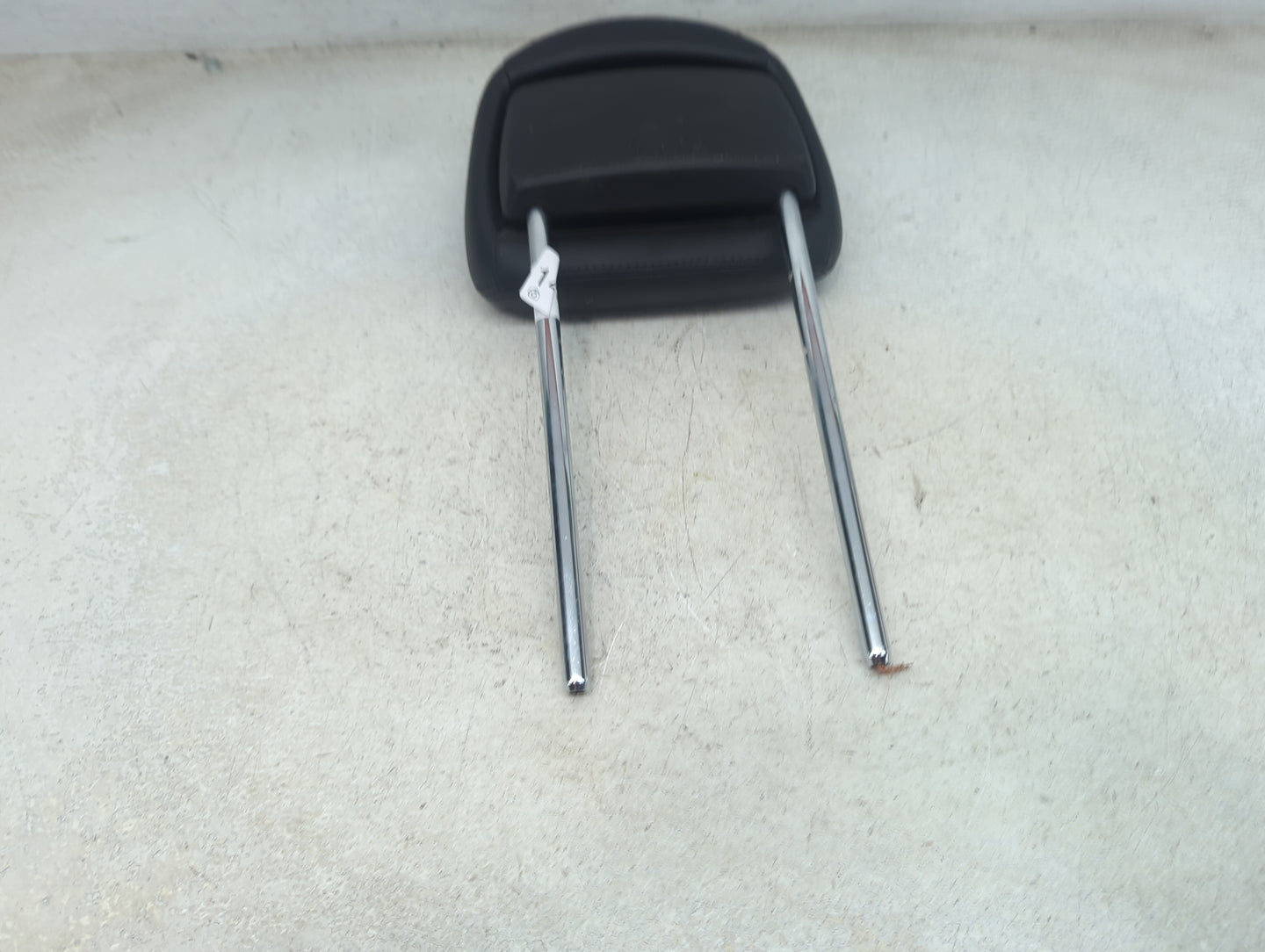 2019 Dodge Caravan Headrest Head Rest Front Driver Seat Black - Oemusedautoparts1.com