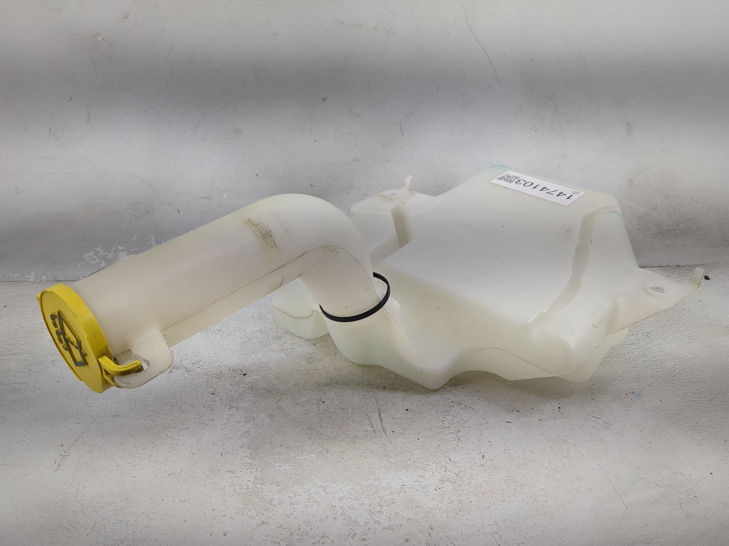 Dodge Caravan Windshield Washer Fluid Reservoir Bottle Oem 1474103 - Oemusedautoparts1.com