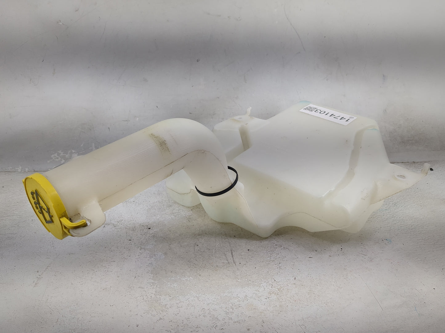Dodge Caravan Windshield Washer Fluid Reservoir Bottle Oem 1474103 - Oemusedautoparts1.com