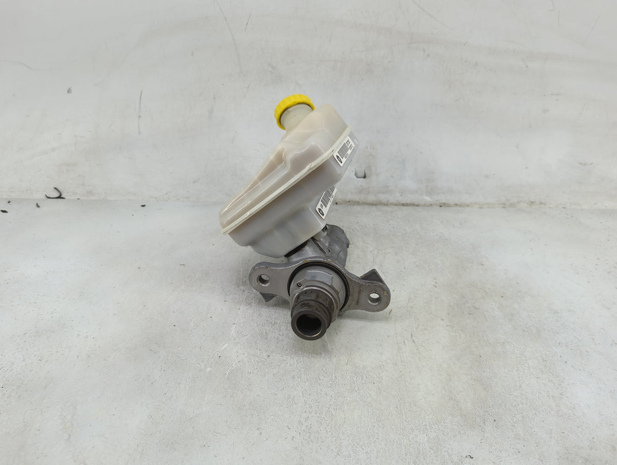 Dodge Caravan Brake Master Cylinder 1490011 - Oemusedautoparts1.com