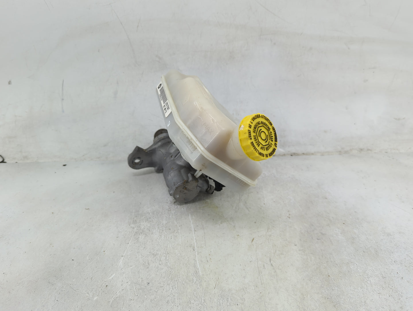 Dodge Caravan Brake Master Cylinder 1490011 - Oemusedautoparts1.com