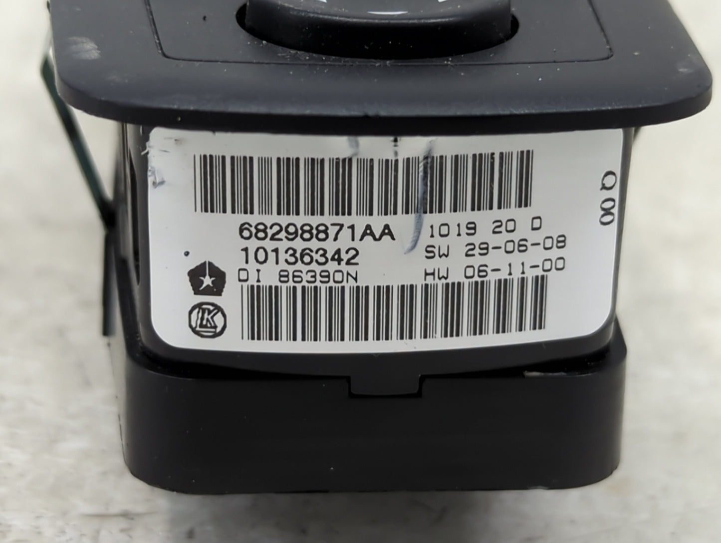 2019 Dodge Caravan Master Power Window Switch Replacement Driver Side Left P/N:68298871AA 10136342 Fits OEM Used Auto Parts 