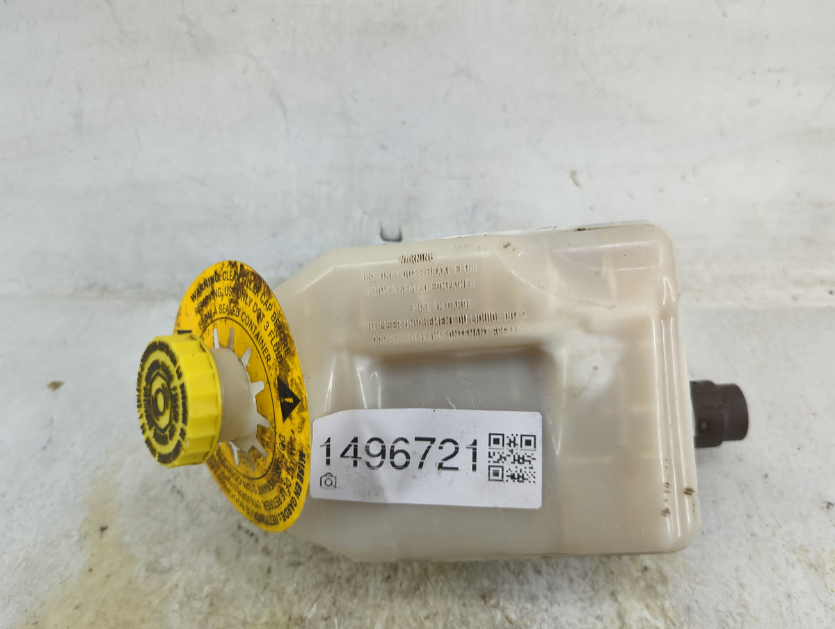 Dodge Caravan Brake Master Cylinder 1496721 - Oemusedautoparts1.com