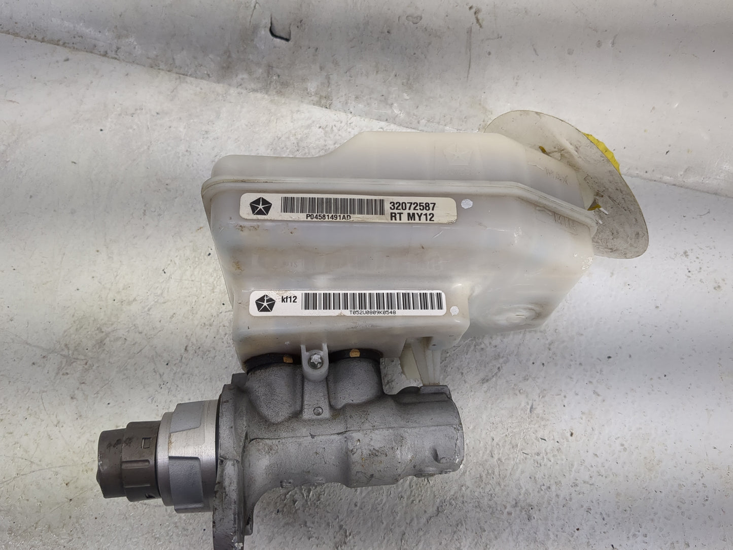 Dodge Caravan Brake Master Cylinder 1497274 - Oemusedautoparts1.com