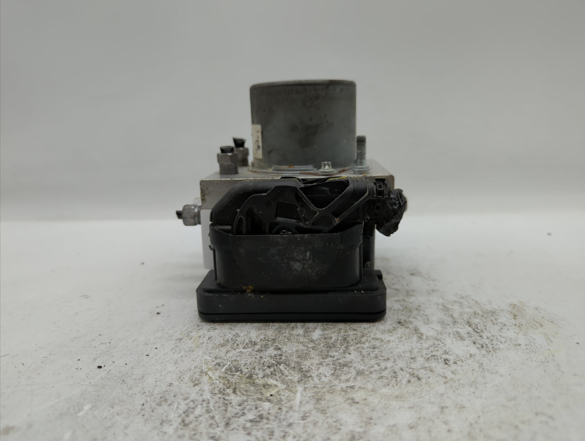 2019 Dodge Caravan Anti-Lock Brake ABS Pump Module Actuator OEM P/N:68183803AC P68183803AC Fits Fits 2015 2016 2017 2018 202