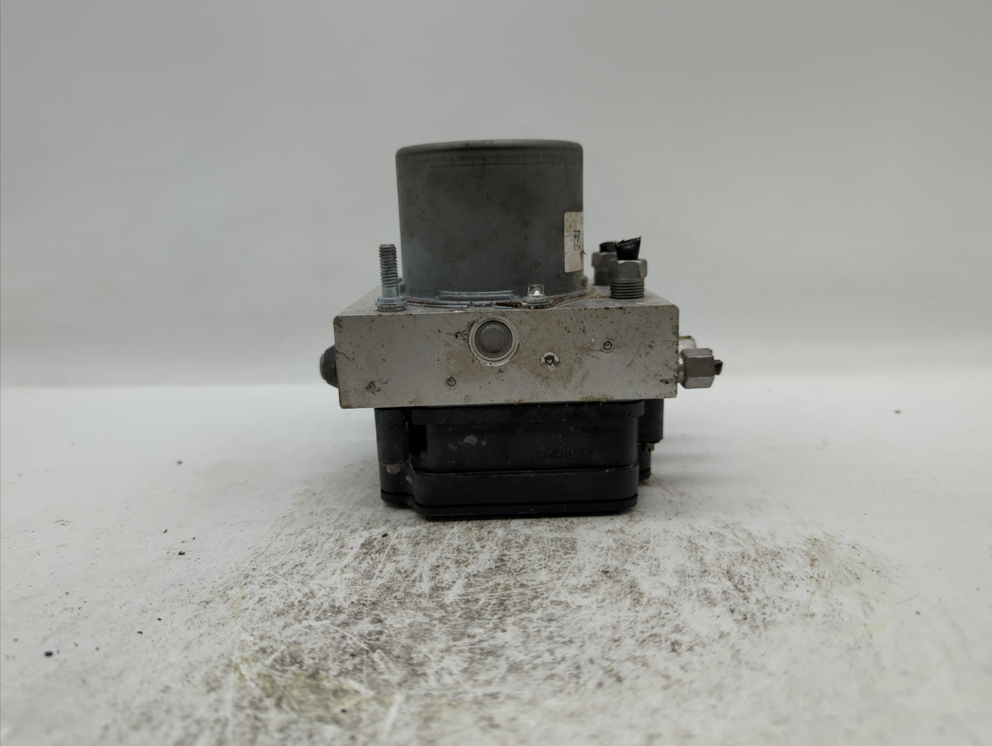 2019 Dodge Caravan ABS Pump Control Module Replacement P/N:68183803AC P68183803AC, 68443867AA Fits Fits 2015 2016 2017 2018 