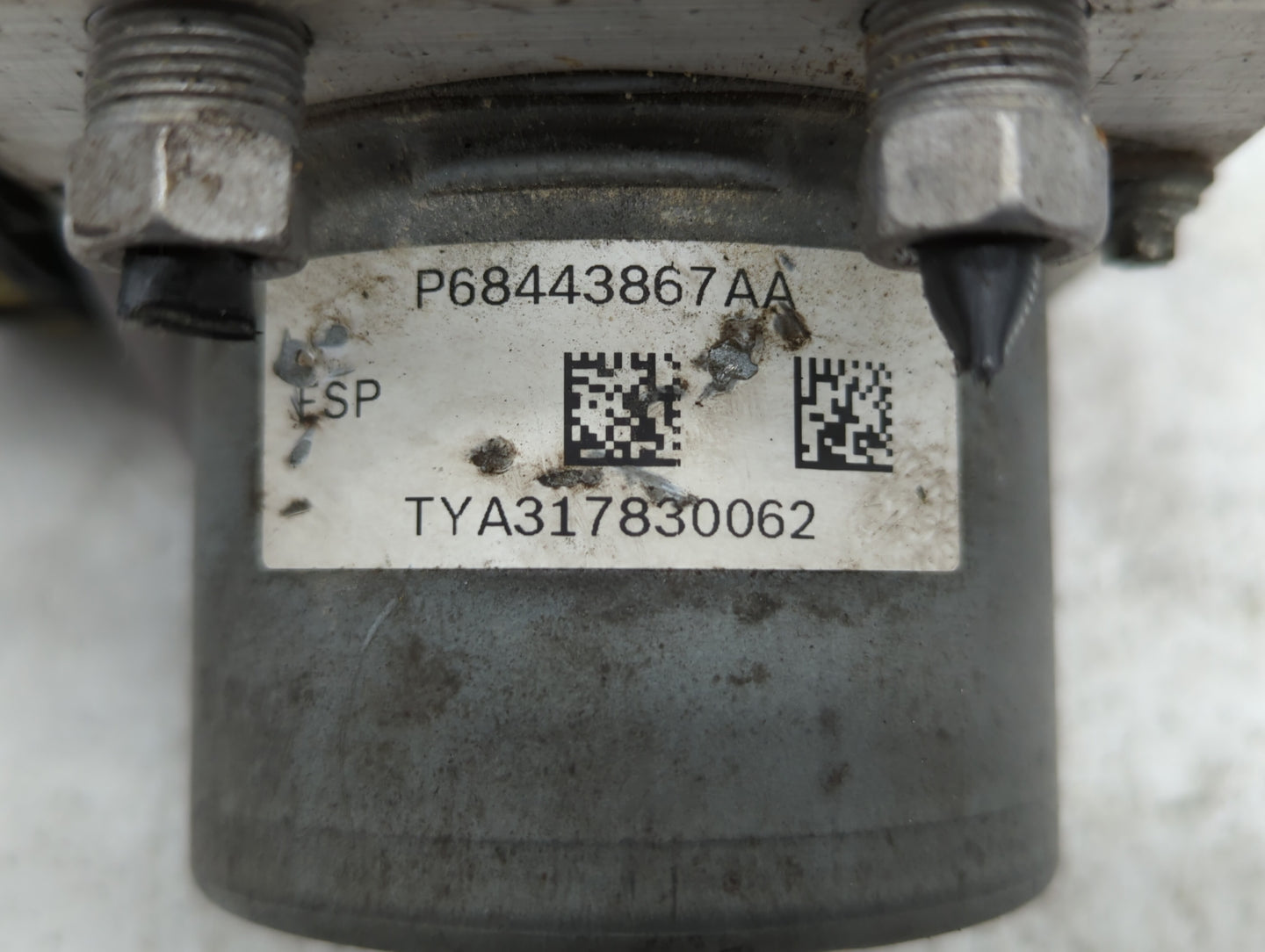 2019 Dodge Caravan ABS Pump Control Module Replacement P/N:68183803AC P68183803AC, 68443867AA Fits Fits 2015 2016 2017 2018 