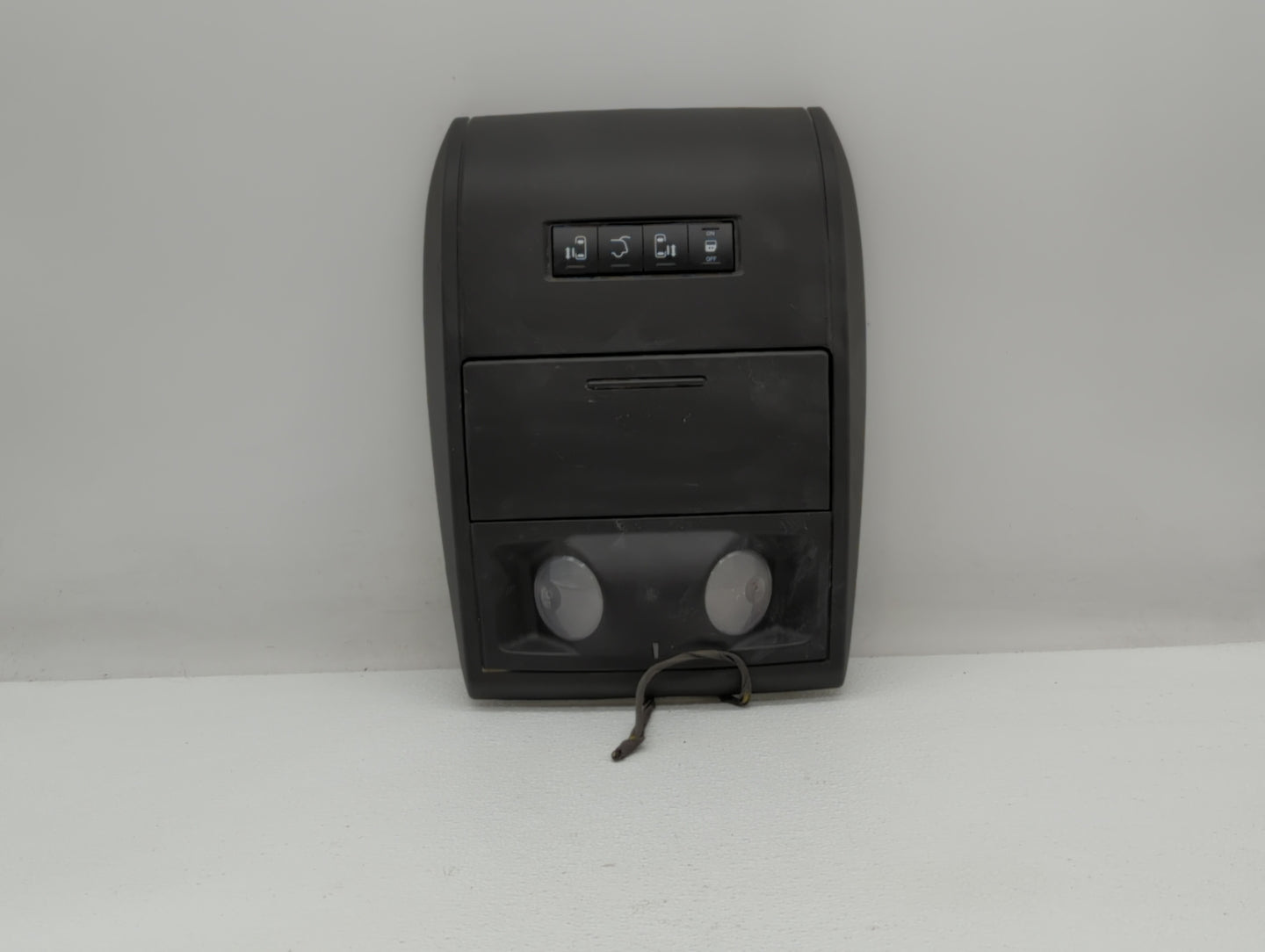 2019 Dodge Caravan Overhead Roof Console - Oemusedautoparts1.com