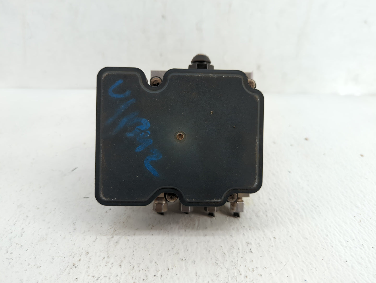 2019 Dodge Caravan ABS Pump Control Module Replacement P/N:68183803AC P68183803AC, 68443867AA Fits Fits 2015 2016 2017 2018 