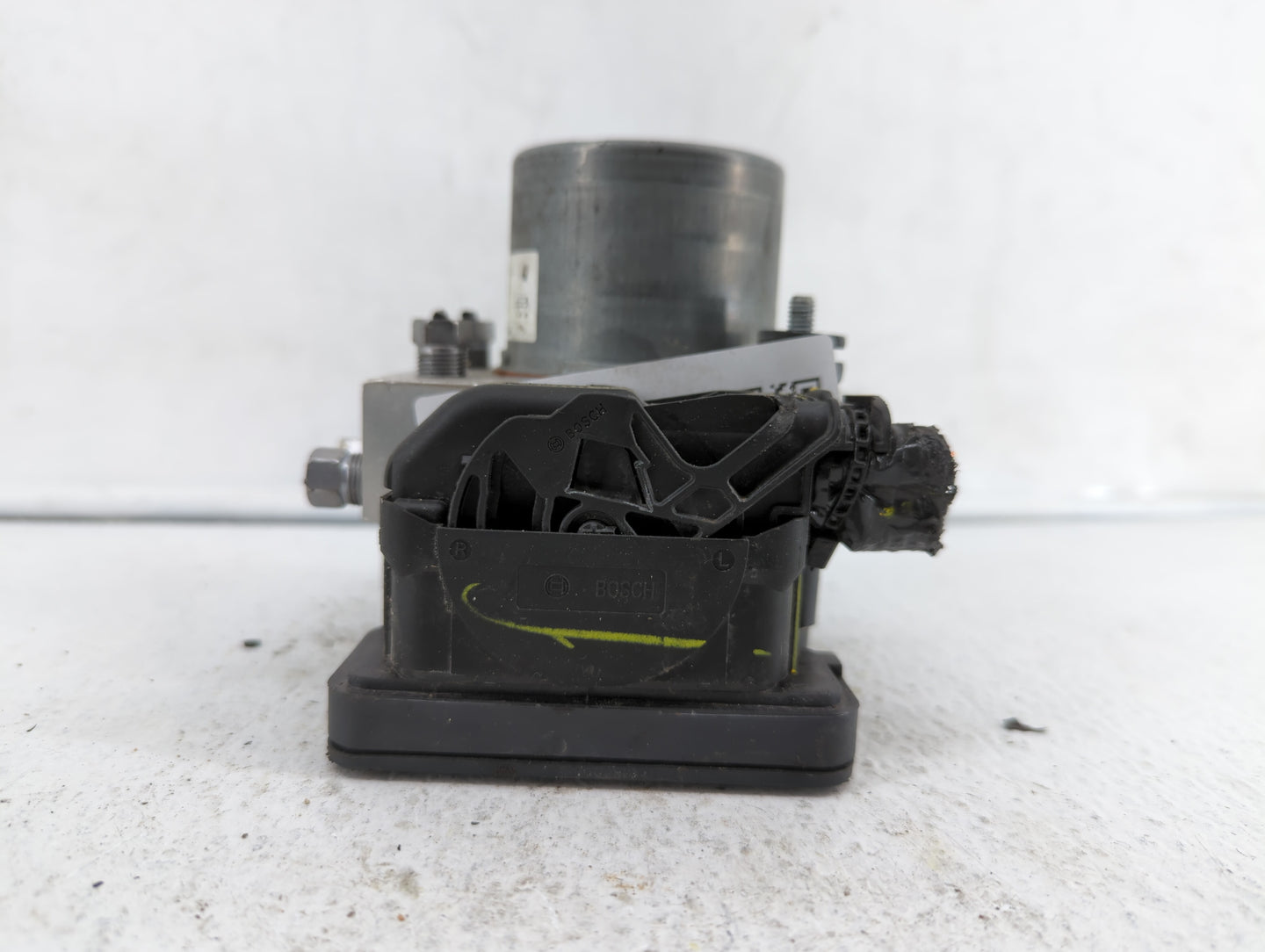 2019 Dodge Caravan ABS Pump Control Module Replacement P/N:68183803AC P68183803AC, 68443867AA Fits Fits 2015 2016 2017 2018 