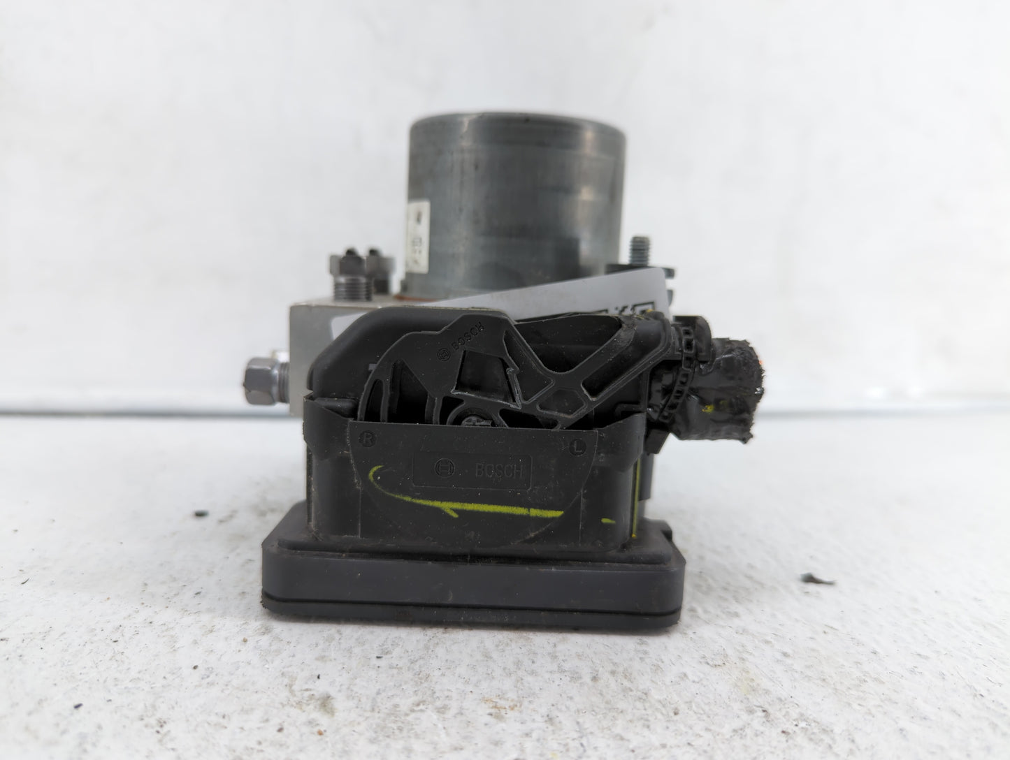 2019 Dodge Caravan ABS Pump Control Module Replacement P/N:68183803AC P68183803AC, 68443867AA Fits Fits 2015 2016 2017 2018 