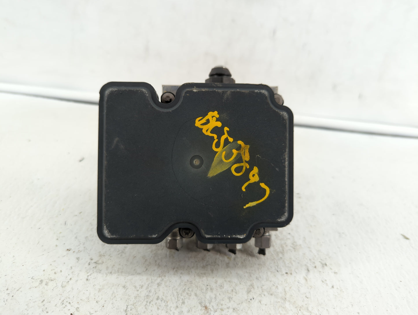 2019 Dodge Caravan ABS Pump Control Module Replacement P/N:68443867AA P68183803AD, 68183803AD Fits Fits 2015 2016 2017 2018 