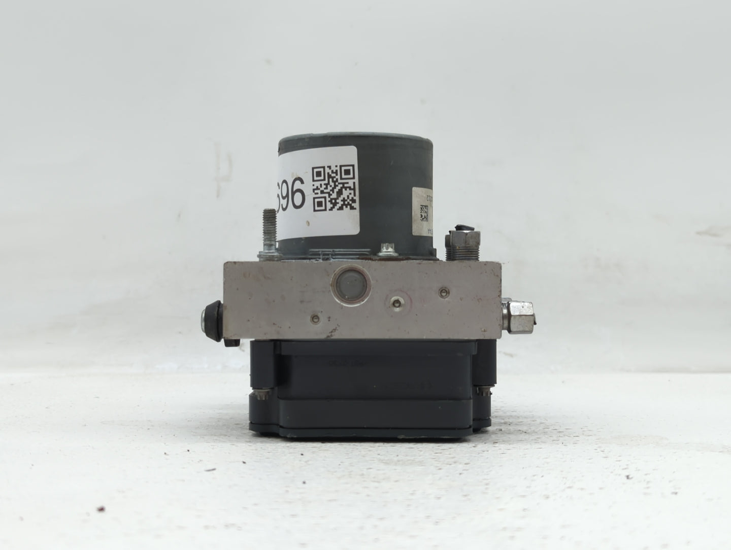 2019 Dodge Caravan ABS Pump Control Module Replacement P/N:68183803AC P68183803AC, 68443867AA Fits Fits 2015 2016 2017 2018 