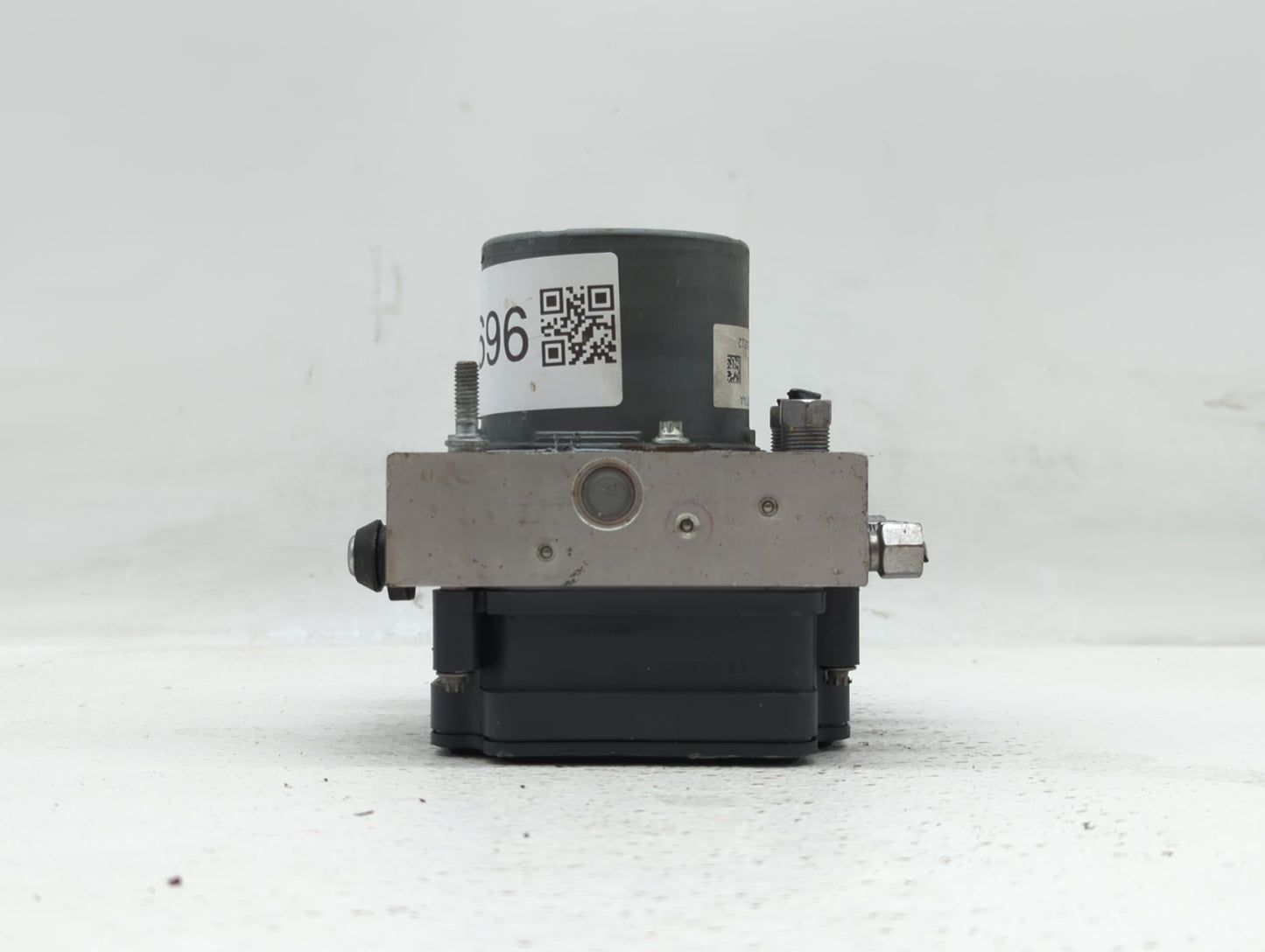 2019 Dodge Caravan ABS Pump Control Module Replacement P/N:68183803AC P68183803AC, 68443867AA Fits Fits 2015 2016 2017 2018 