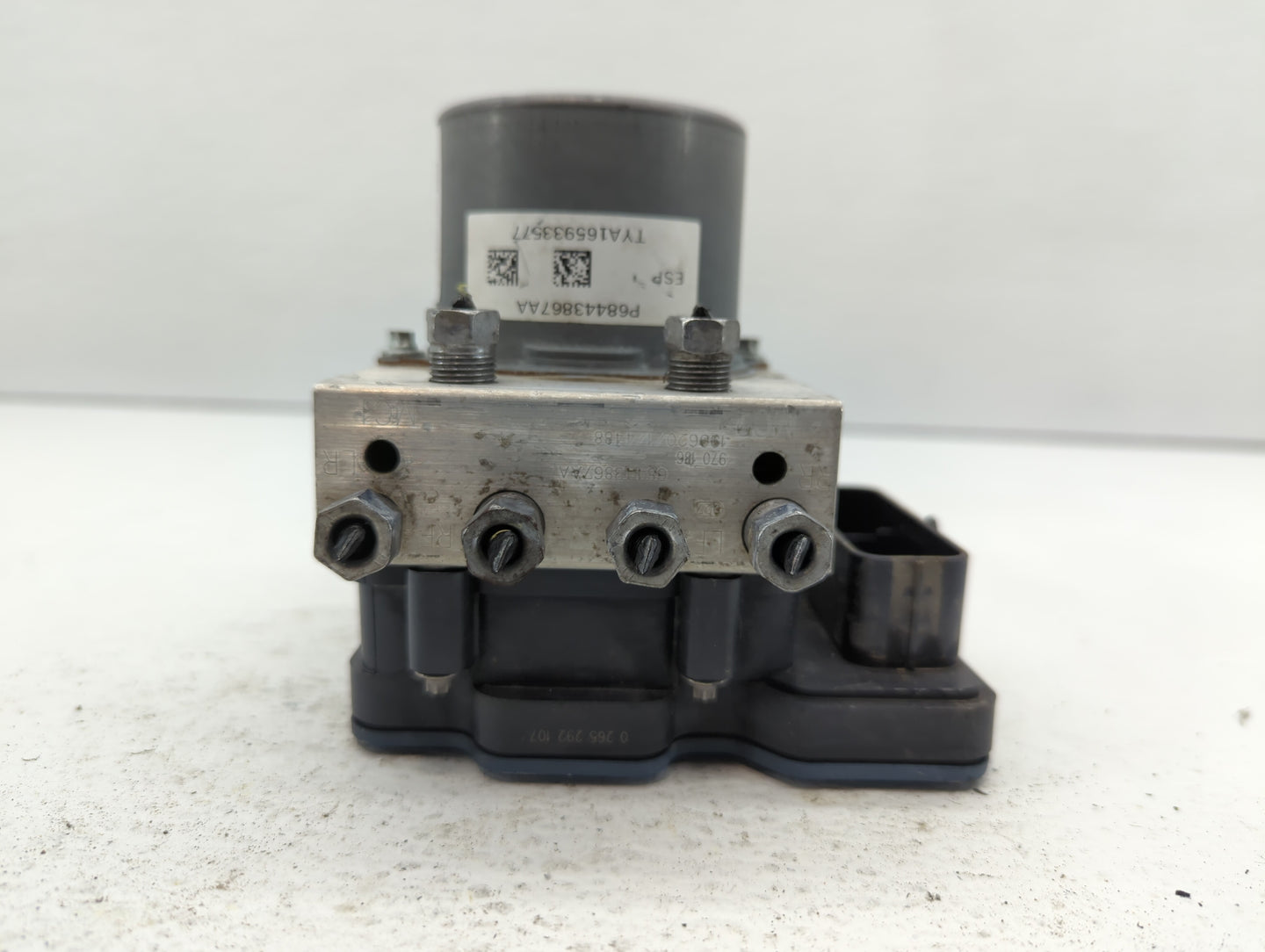 2019 Dodge Caravan ABS Pump Control Module Replacement P/N:P68049120AB 68183803AD, P68443867AA Fits Fits 2015 2016 2017 2018