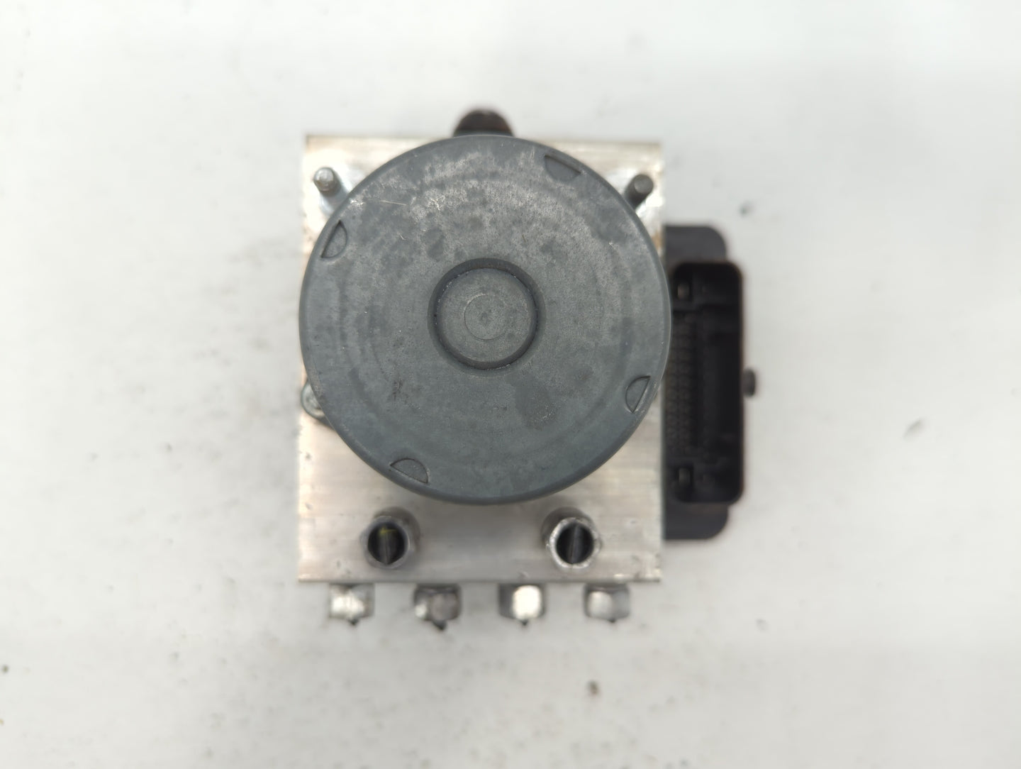 2019 Dodge Caravan ABS Pump Control Module Replacement P/N:P68049120AB 68183803AD, P68443867AA Fits Fits 2015 2016 2017 2018