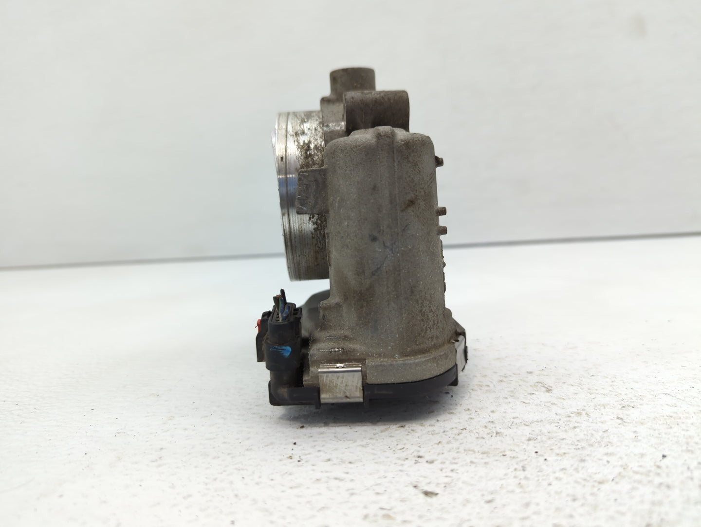 2019 Dodge Caravan Throttle Body P/N:05184349AE Fits Fits 2011 2012 2013 2014 2015 2016 2017 2018 2020 2021 2022 OEM Used Au