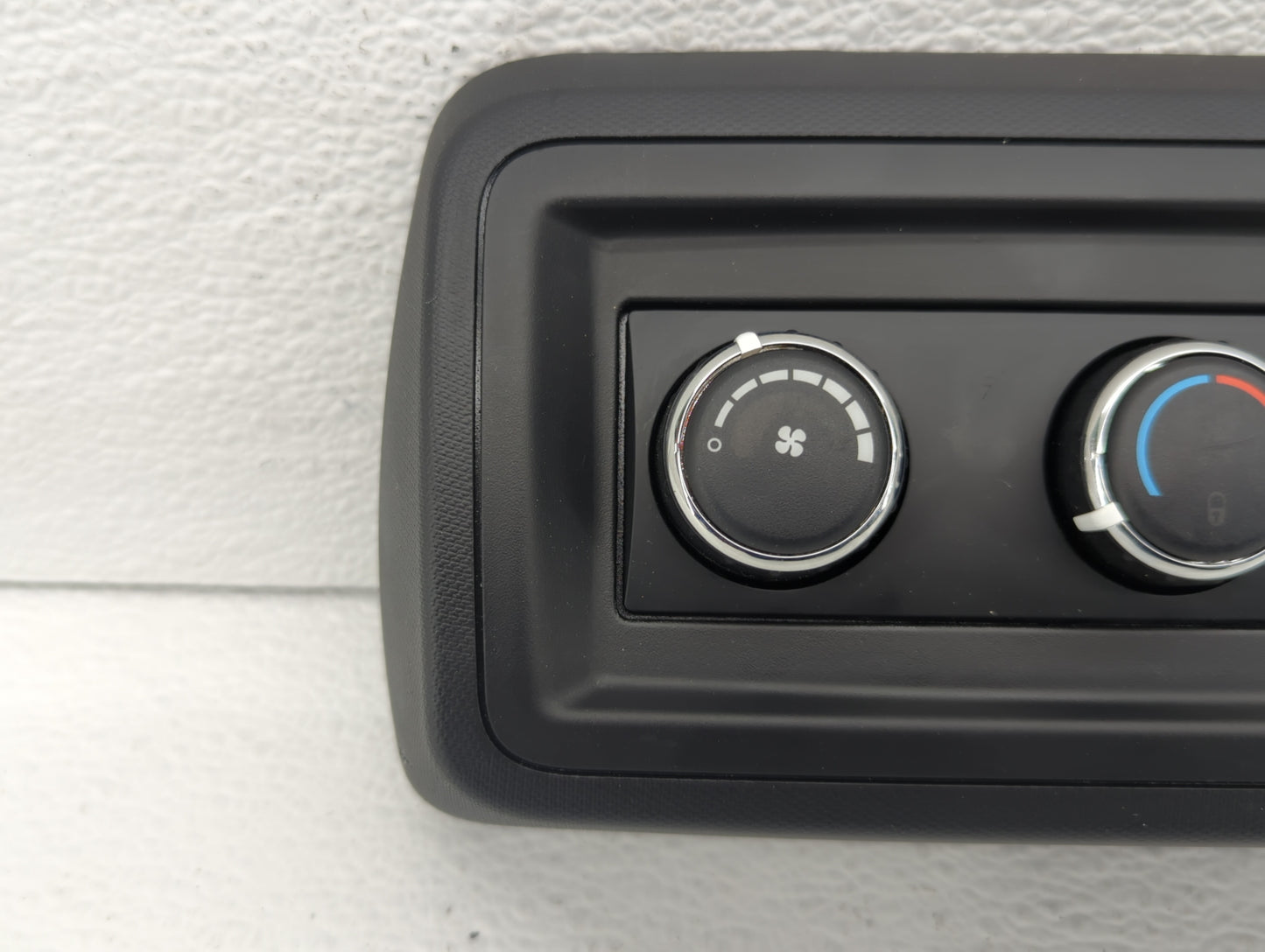 2019 Dodge Caravan Climate Control Module Temperature AC/Heater Replacement P/N:55111312AC Fits OEM Used Auto Parts - Oemuse