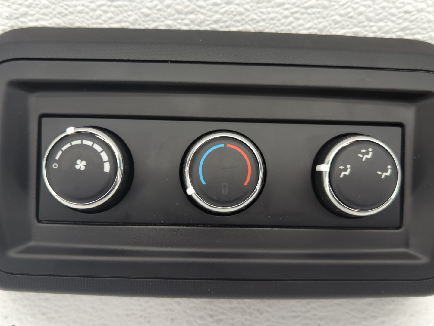 2019 Dodge Caravan Climate Control Module Temperature AC/Heater Replacement P/N:55111312AC Fits OEM Used Auto Parts - Oemuse