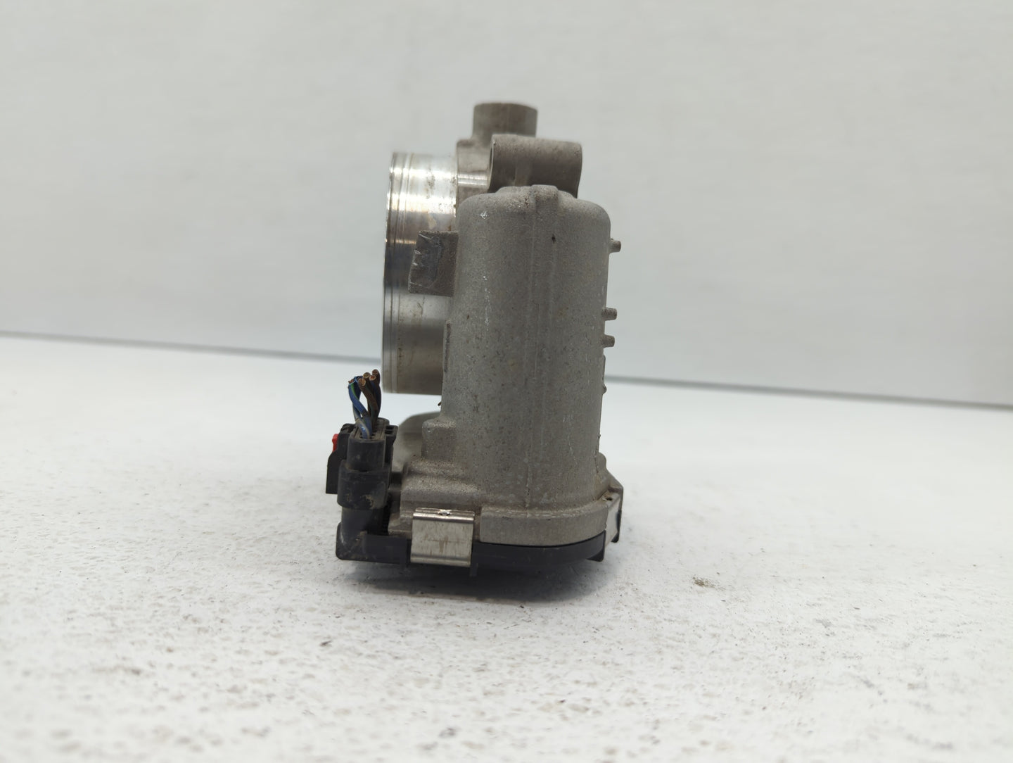 2019 Dodge Caravan Throttle Body P/N:05184349AE Fits Fits 2011 2012 2013 2014 2015 2016 2017 2018 2020 2021 2022 OEM Used Au