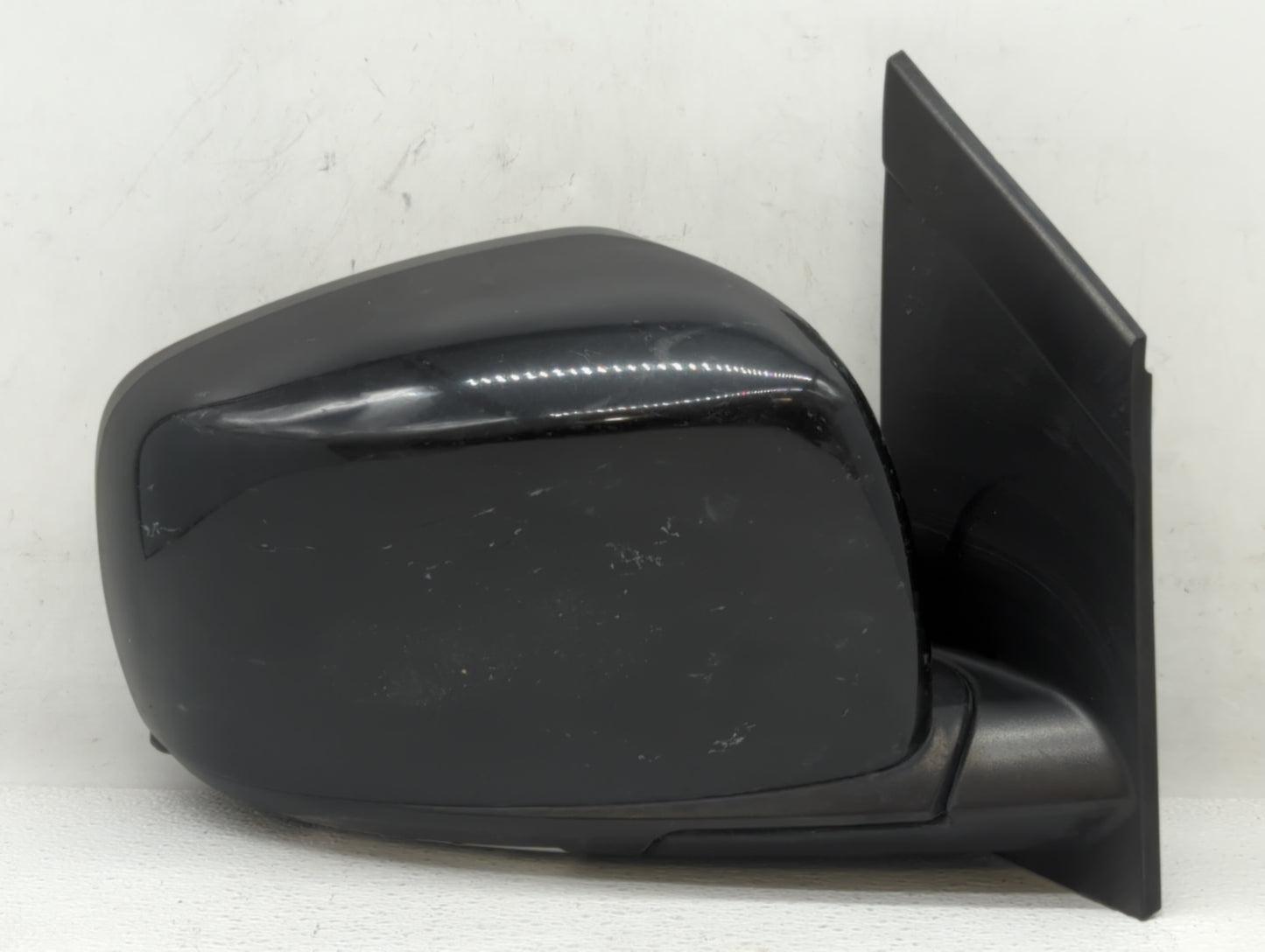 2019 Dodge Caravan Side Mirror Replacement Passenger Right View Door Mirror P/N:1AB721XRAI Fits OEM Used Auto Parts - Oemuse
