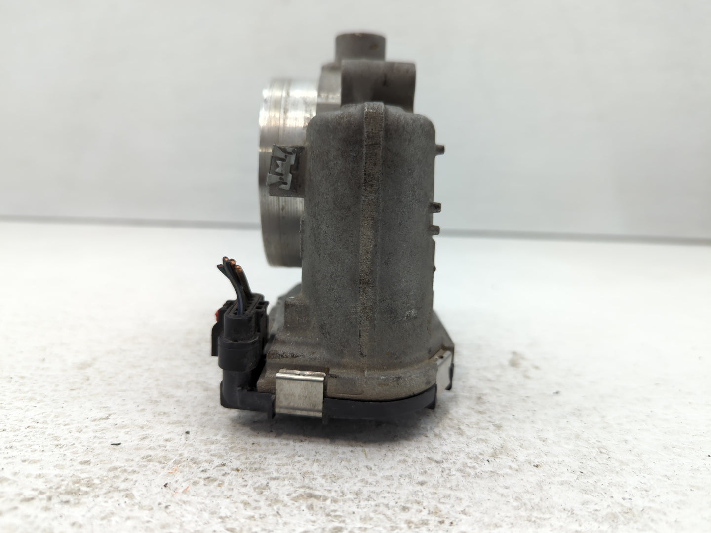 2019 Dodge Caravan Throttle Body P/N:05184349AC Fits Fits 2011 2012 2013 2014 2015 2016 2017 2018 2020 2021 2022 OEM Used Au
