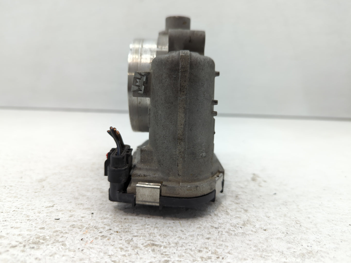 2019 Dodge Caravan Throttle Body P/N:05184349AC Fits Fits 2011 2012 2013 2014 2015 2016 2017 2018 2020 2021 2022 OEM Used Au