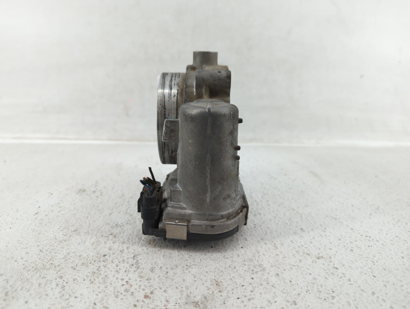 2019 Dodge Caravan Throttle Body P/N:05184349AE Fits Fits 2011 2012 2013 2014 2015 2016 2017 2018 2020 2021 2022 OEM Used Au