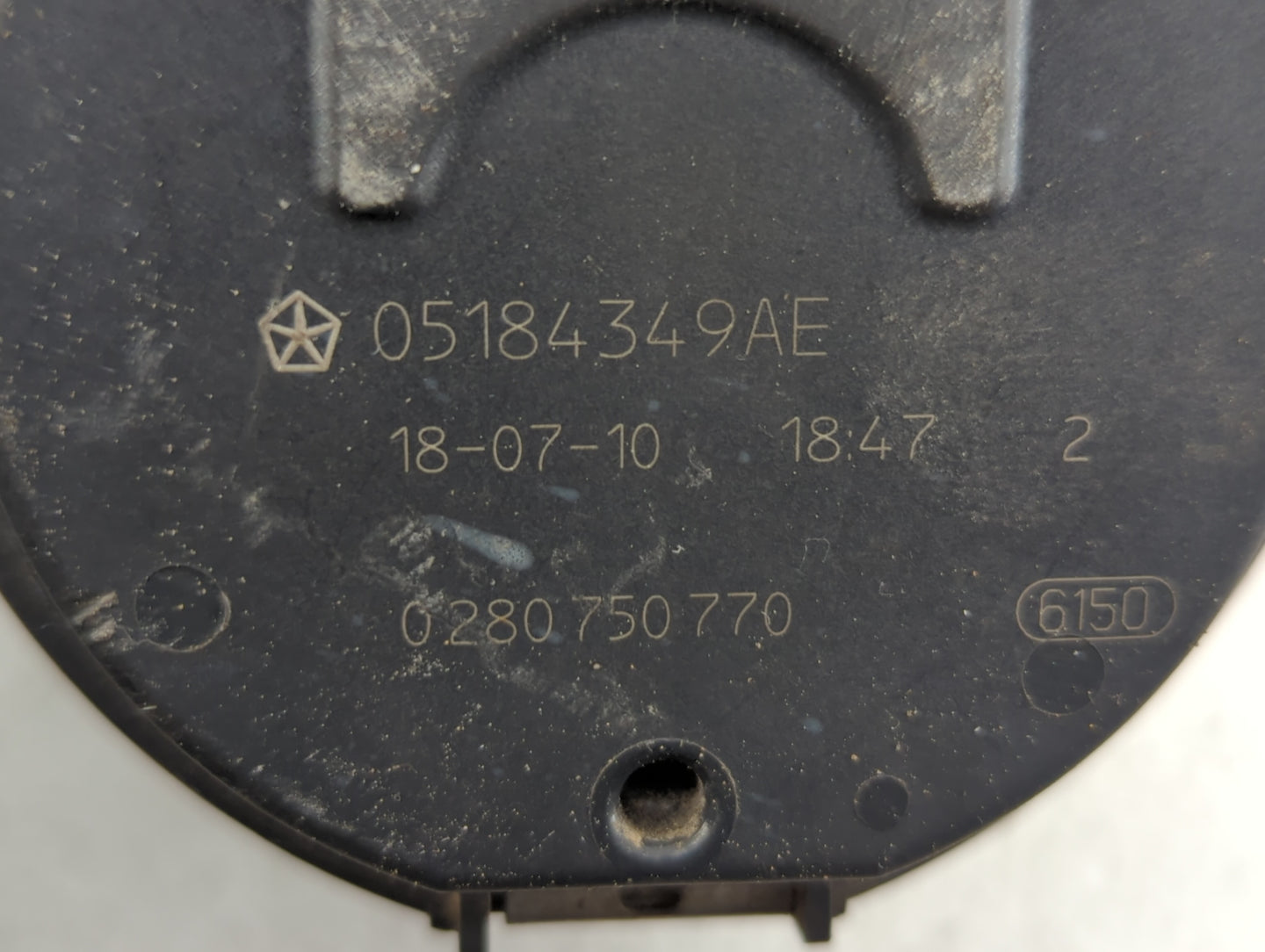 2019 Dodge Caravan Throttle Body P/N:05184349AE Fits Fits 2011 2012 2013 2014 2015 2016 2017 2018 2020 2021 2022 OEM Used Au