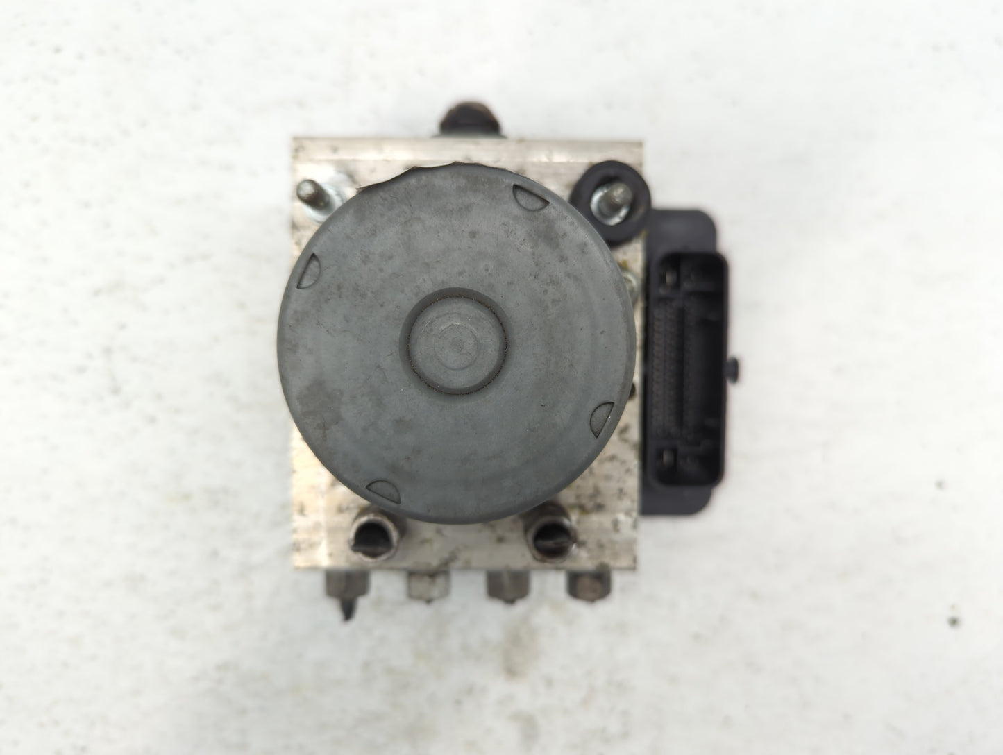 2019 Dodge Caravan ABS Pump Control Module Replacement P/N:P68443867AA Fits Fits 2015 2016 2017 2018 2020 OEM Used Auto Part