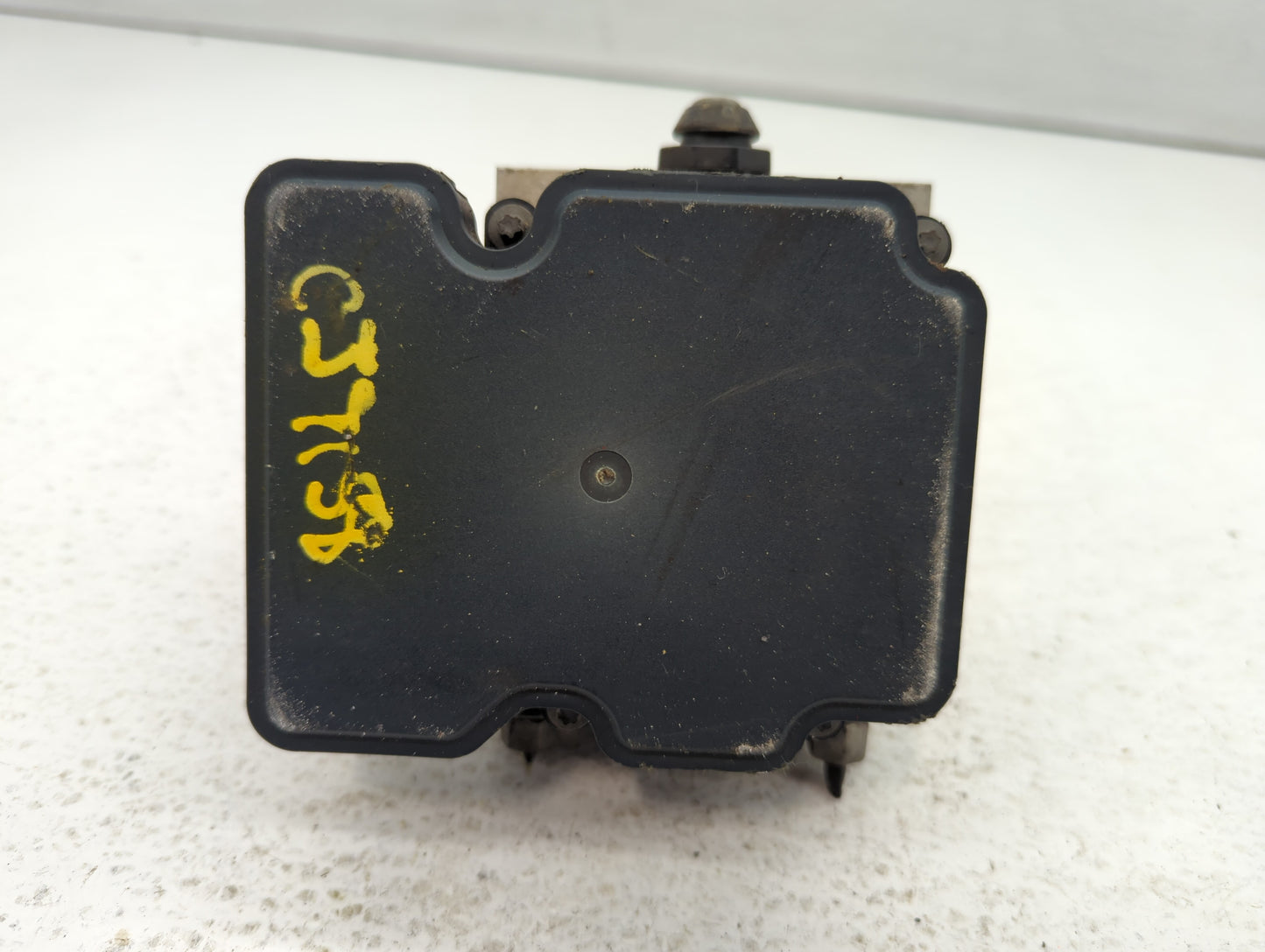 2019 Dodge Caravan ABS Pump Control Module Replacement P/N:P68443867AA Fits Fits 2015 2016 2017 2018 2020 OEM Used Auto Part