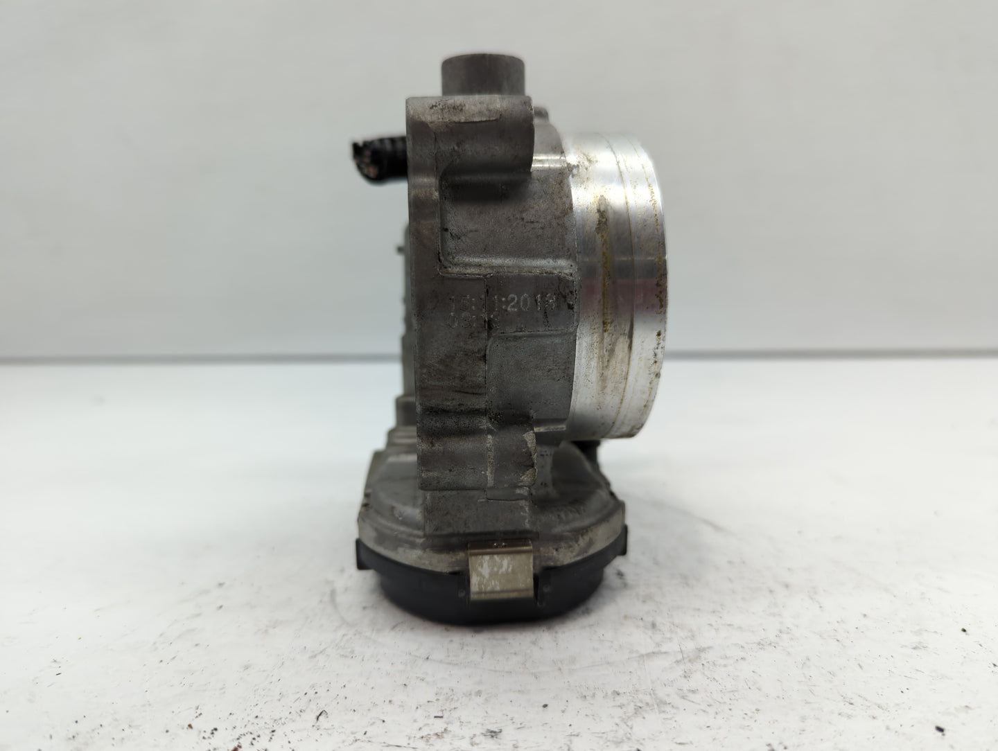 2019 Dodge Caravan Throttle Body P/N:05184349AE Fits Fits 2011 2012 2013 2014 2015 2016 2017 2018 2020 2021 2022 OEM Used Au