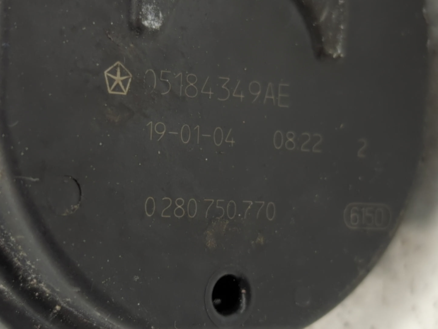 2019 Dodge Caravan Throttle Body P/N:05184349AE Fits Fits 2011 2012 2013 2014 2015 2016 2017 2018 2020 2021 2022 OEM Used Au