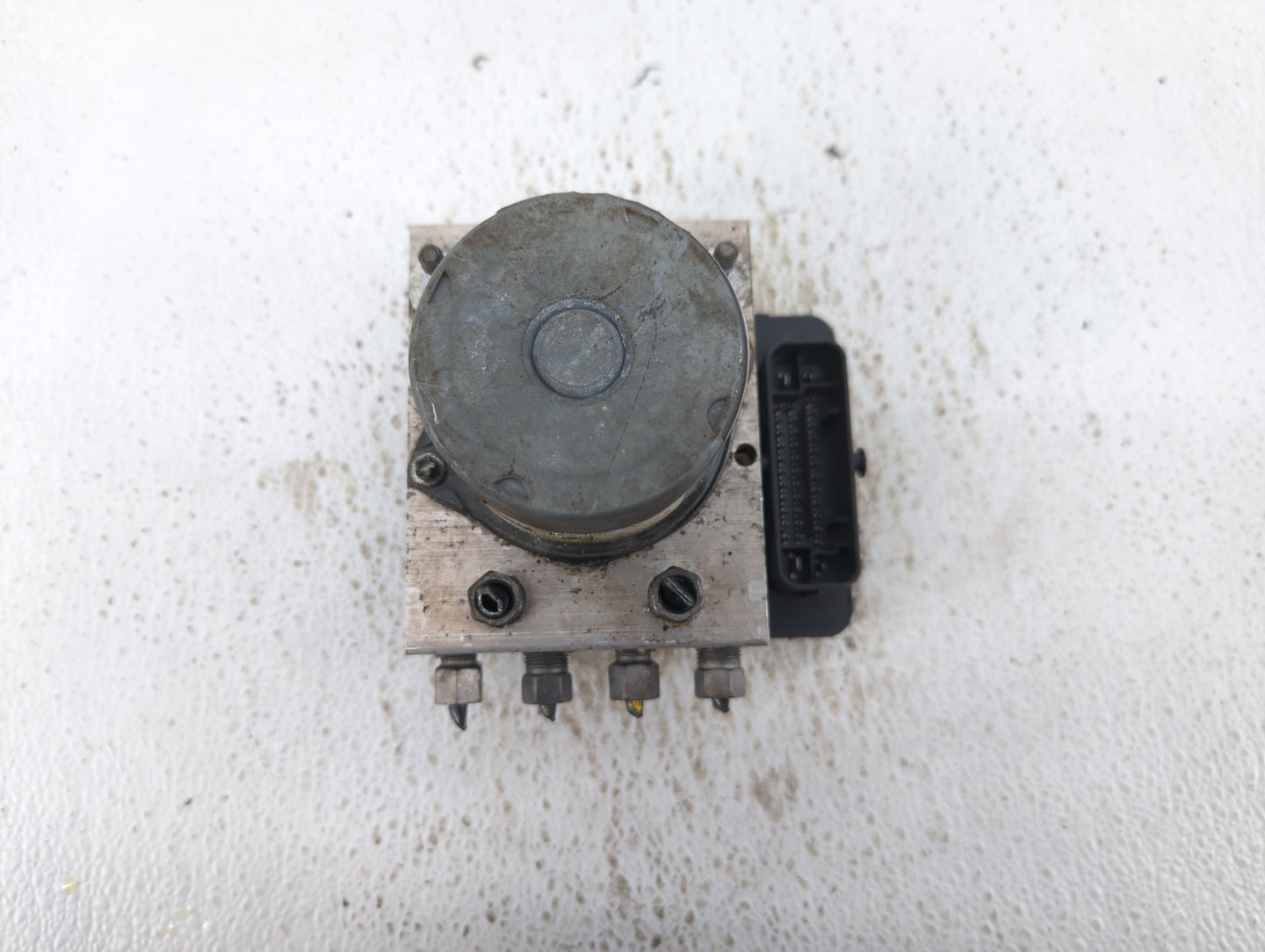 2019 Dodge Caravan ABS Pump Control Module Replacement P/N:P68443867AA Fits Fits 2015 2016 2017 2018 2020 OEM Used Auto Part