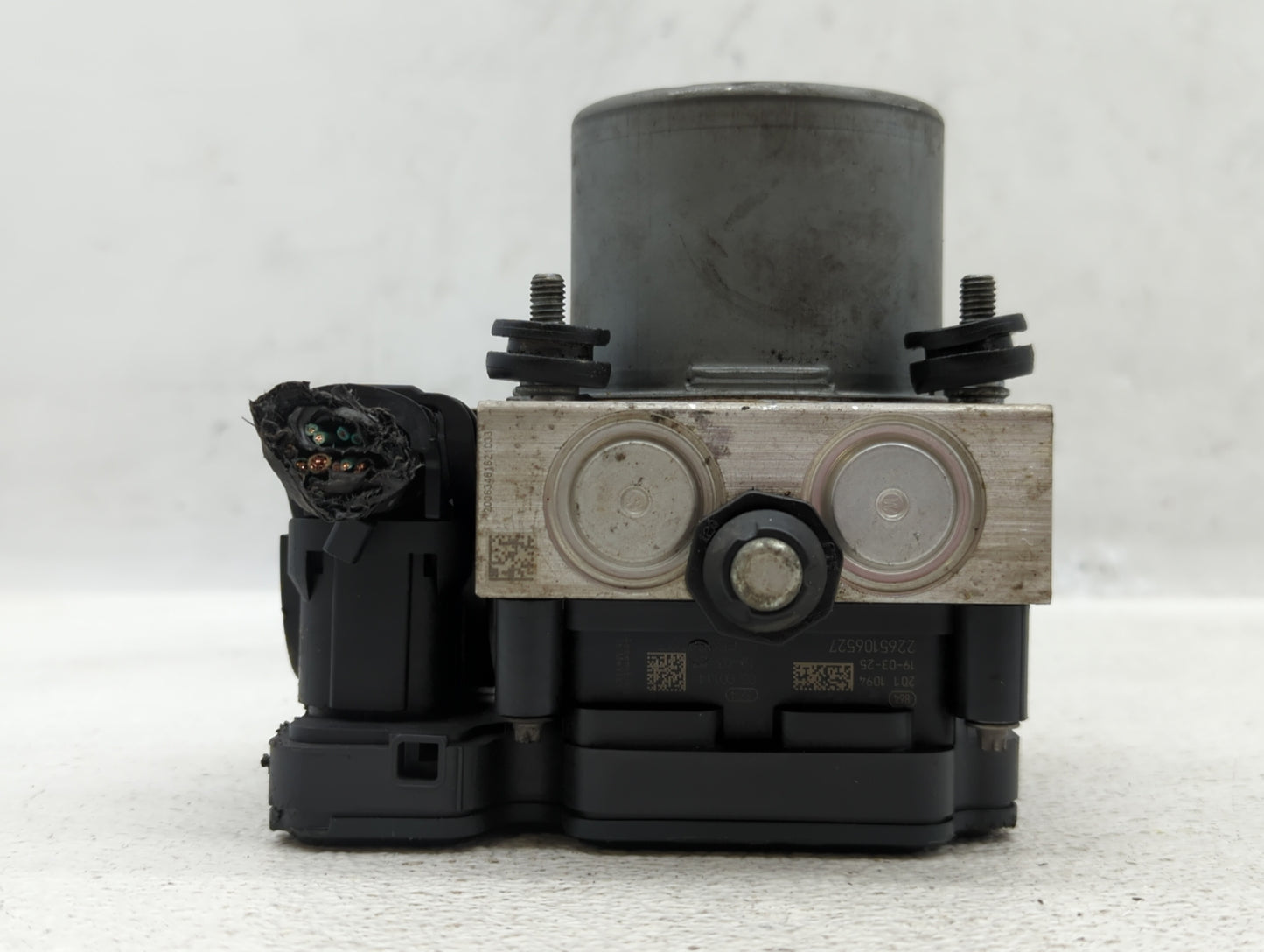 2019 Dodge Caravan ABS Pump Control Module Replacement P/N:P68443867AA Fits Fits 2015 2016 2017 2018 2020 OEM Used Auto Part