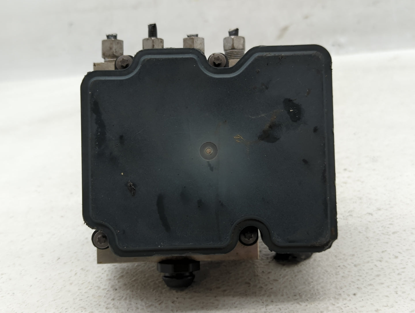 2019 Dodge Caravan ABS Pump Control Module Replacement P/N:P68443867AA Fits Fits 2015 2016 2017 2018 2020 OEM Used Auto Part